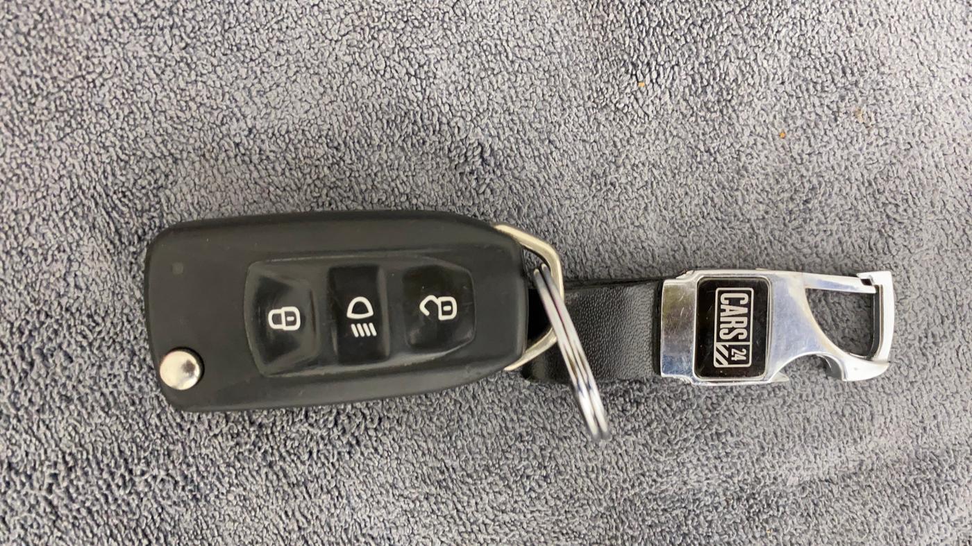 2020 Tata Tiago XZ PLUS PETROL, Petrol, Manual, 61,902 km, Key Close Up