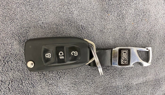 2020 Tata Tiago XZ PLUS PETROL, Petrol, Manual, 61,902 km, Key Close Up