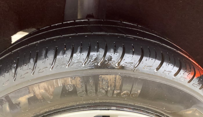 2018 Maruti Baleno DELTA PETROL 1.2, Petrol, Manual, 63,935 km, Right Rear Tyre Tread