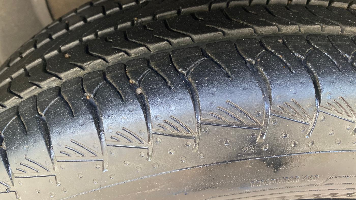 2025 Maruti Grand Vitara Delta Plus Hybrid eCVT, Hybrid, Automatic, 12,045 km, Right Front Tyre Tread