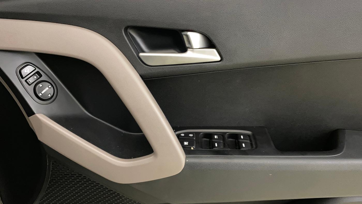 2018 Hyundai Creta SX AT 1.6 PETROL, Petrol, Automatic, 39,125 km, Driver Side Door Panels Control