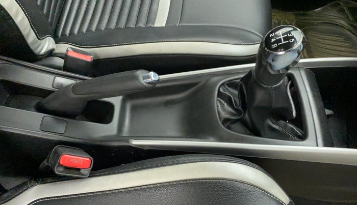 2017 Maruti Baleno DELTA PETROL 1.2, Petrol, Manual, 68,621 km, Gear Lever