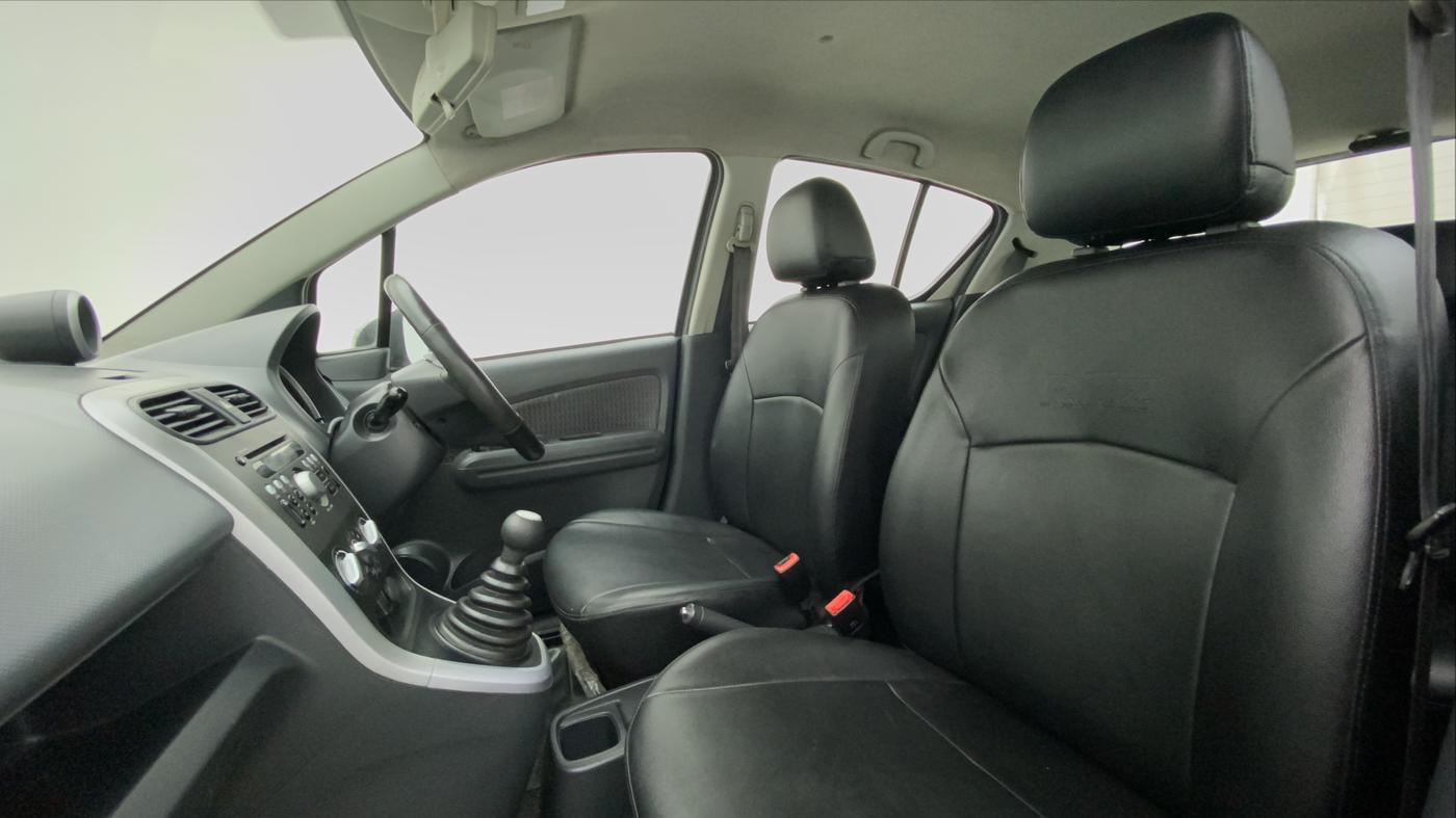 2014 Maruti Ritz ZXI, Petrol, Manual, 34,379 km, Right Side Front Door Cabin