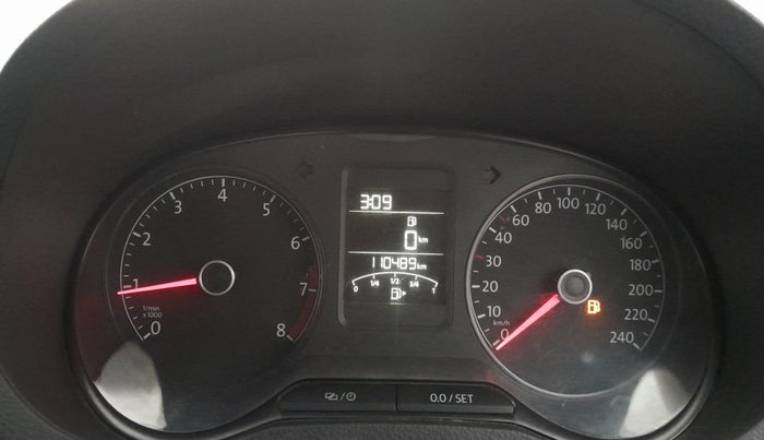 2017 Volkswagen Polo HIGHLINE1.2L, Petrol, Manual, 1,10,489 km, Odometer Image