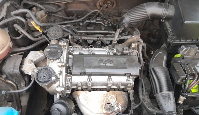 2017 Volkswagen Polo HIGHLINE1.2L, Petrol, Manual, 1,10,489 km, Engine View