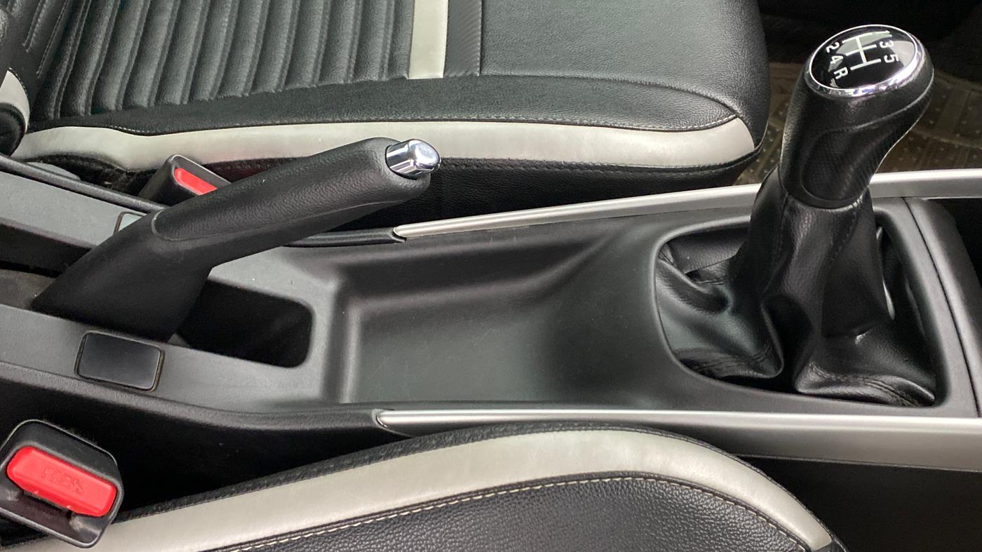 2018 Maruti Baleno ZETA 1.2 K12, Petrol, Manual, 34,491 km, Gear Lever