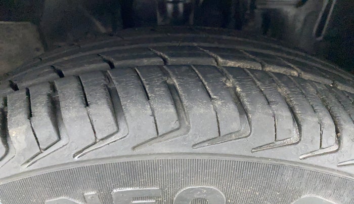 2019 Datsun Redi Go A, Petrol, Manual, 21,951 km, Right Front Tyre Tread