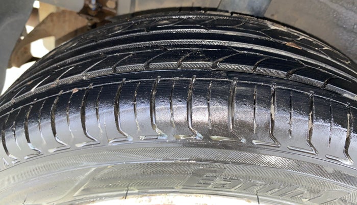 2014 Hyundai Grand i10 ASTA 1.2 KAPPA VTVT, Petrol, Manual, 75,459 km, Right Rear Tyre Tread