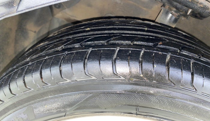 2014 Hyundai Grand i10 ASTA 1.2 KAPPA VTVT, Petrol, Manual, 75,459 km, Left Front Tyre Tread