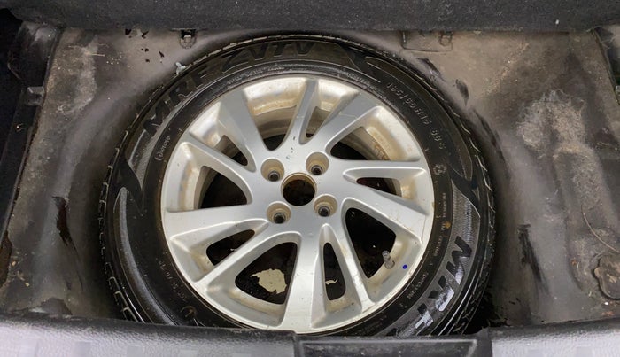 2014 Maruti Swift ZXI, Petrol, Manual, 46,071 km, Spare Tyre