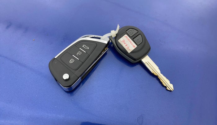 2014 Maruti Swift ZXI, Petrol, Manual, 46,071 km, Key Close Up