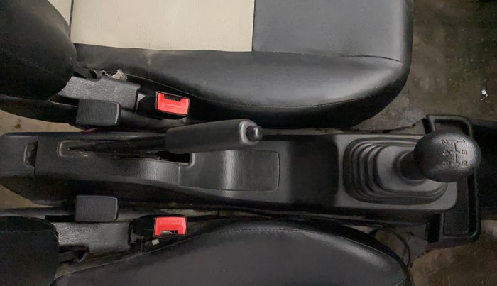 2024 Maruti Eeco 7 STR STD 1.2, Petrol, Manual, 42,191 km, Gear Lever