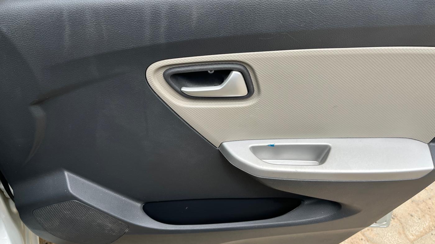 2019 Maruti Alto K10 VXI (O) AMT, Petrol, Automatic, 52,548 km, Driver Side Door Panels Control