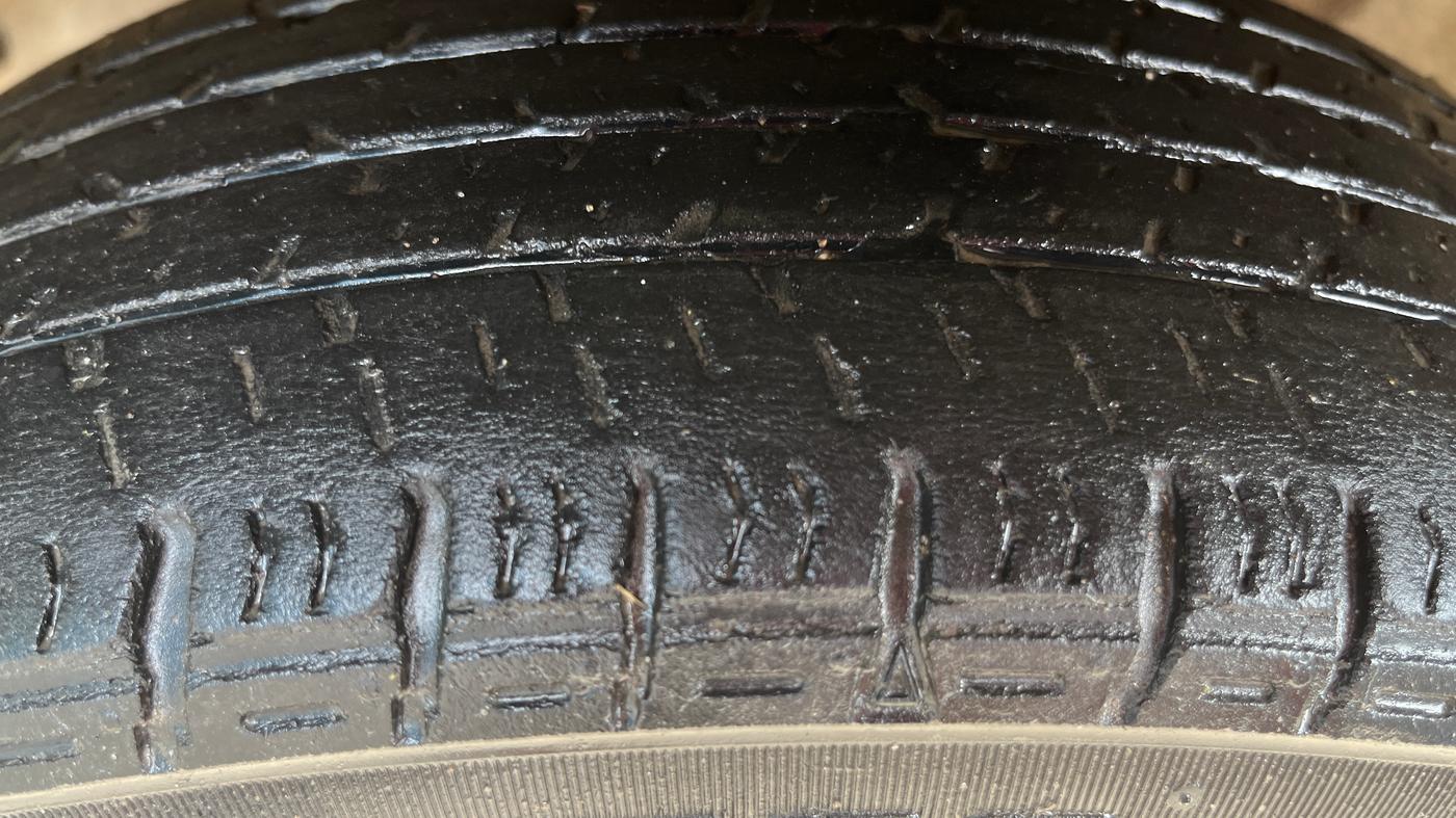2019 Maruti Alto K10 VXI (O) AMT, Petrol, Automatic, 52,548 km, Left Front Tyre Tread