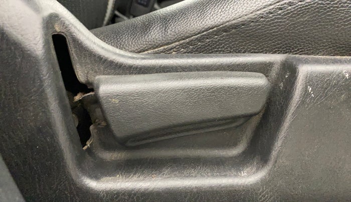 2021 Maruti Alto LXI, Petrol, Manual, 51,919 km, Driver Side Adjustment Panel