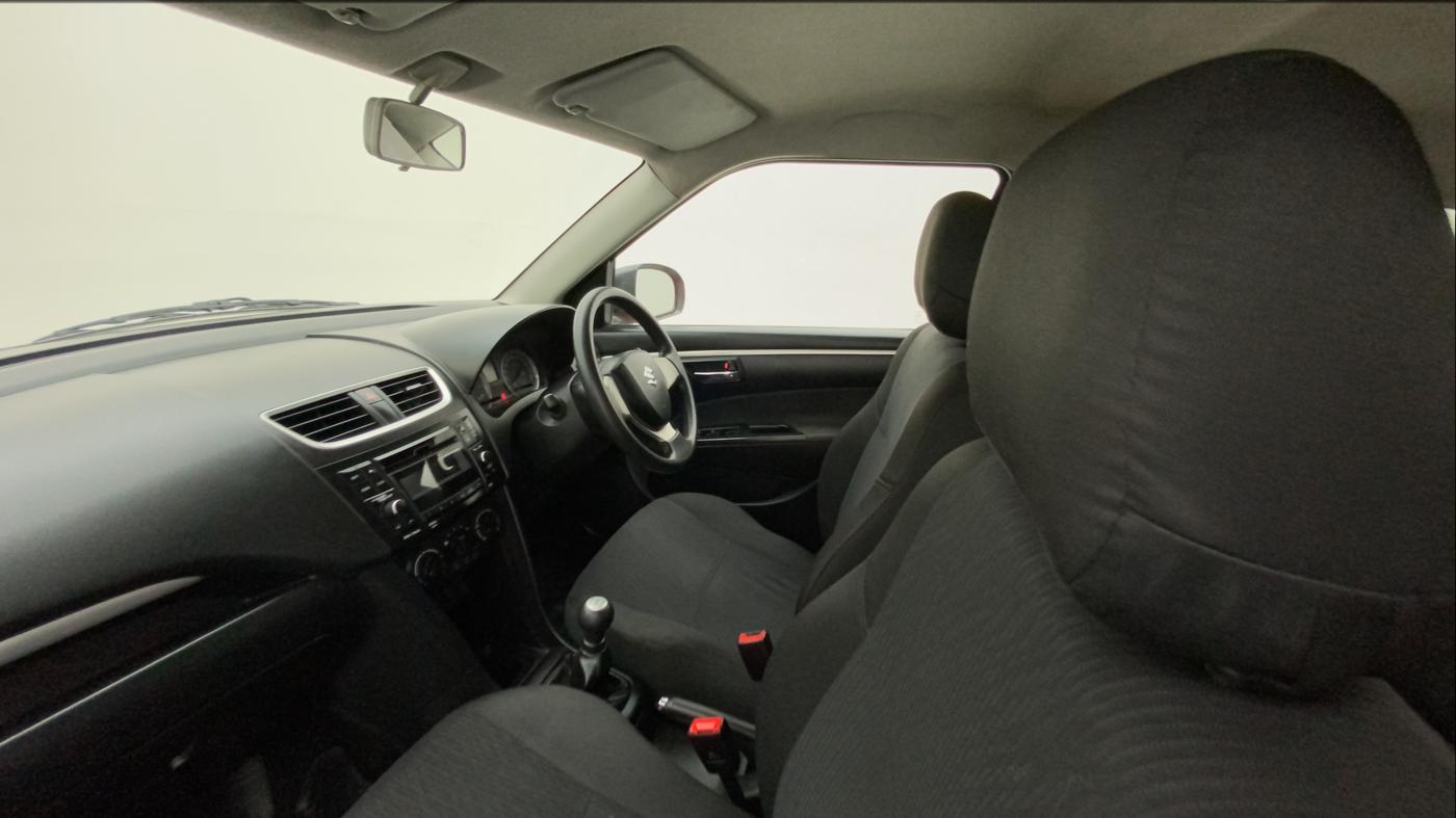 2015 Maruti Swift VXI, Petrol, Manual, 51,182 km, Right Side Front Door Cabin