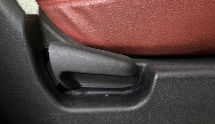 2016 Maruti Wagon R 1.0 VXI AMT, Petrol, Automatic, 24,883 km, Driver Side Adjustment Panel