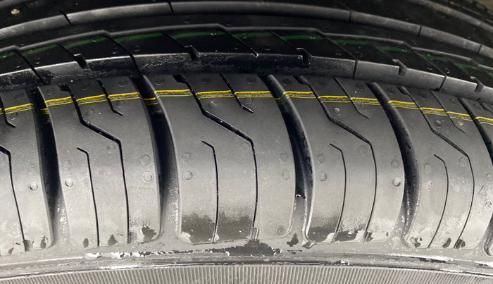 2016 Ford Ecosport TITANIUM 1.5L PETROL, Petrol, Manual, 53,334 km, Right Rear Tyre Tread