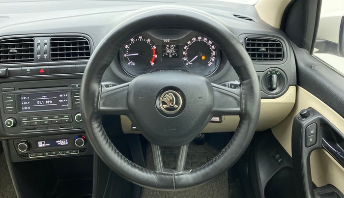 2020 Skoda Rapid ACTIVE 1.0 TSI, Petrol, Manual, 66,236 km, Steering Wheel Close Up