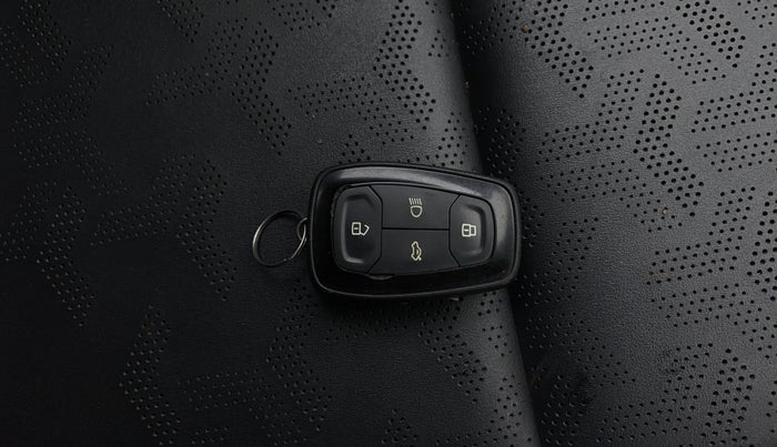 2023 Tata ALTROZ XZA PLUS, Petrol, Automatic, 19,122 km, Key Close Up