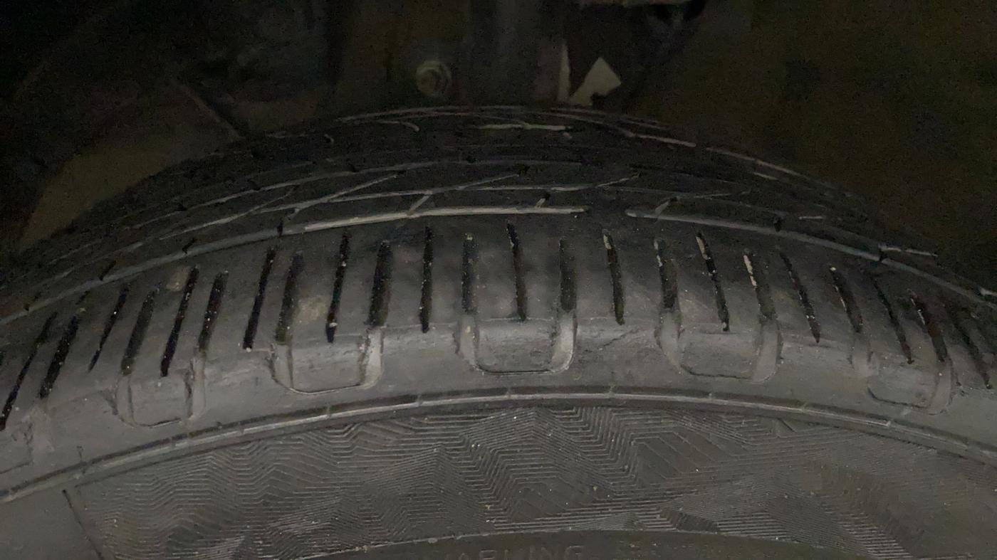 2023 Maruti Baleno ZETA PETROL 1.2, Petrol, Manual, 31,326 km, Left Front Tyre Tread