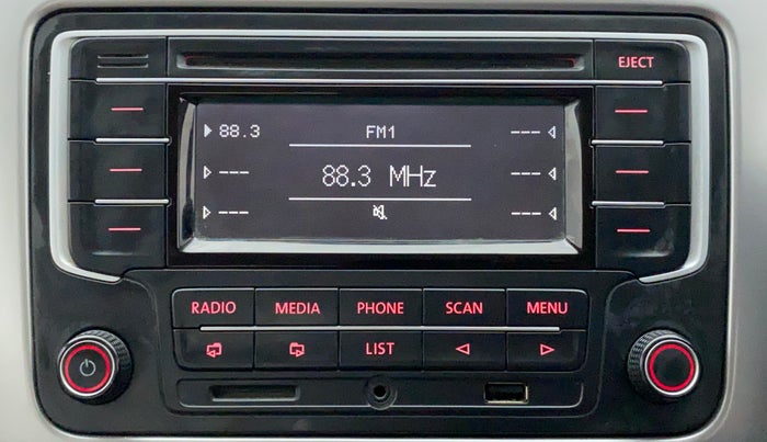 2015 Volkswagen Vento HIGHLINE PETROL AT, Petrol, Automatic, 71,330 km, Infotainment System