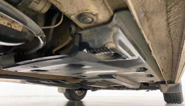 2015 Volkswagen Vento HIGHLINE PETROL AT, Petrol, Automatic, 71,330 km, Right Side Underbody