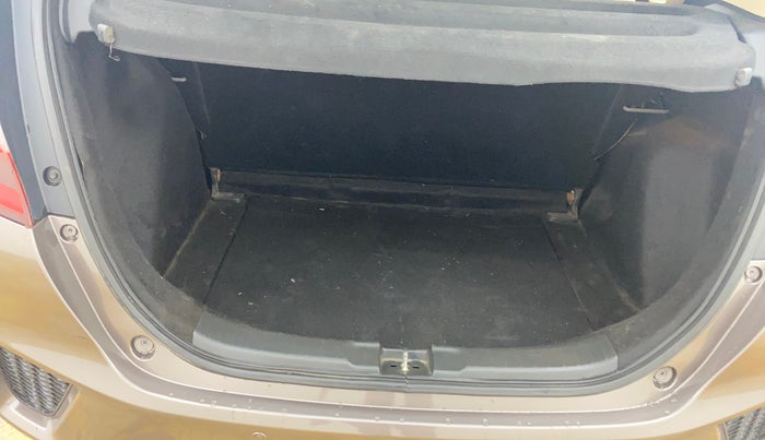 2016 Honda Jazz 1.2L I-VTEC SV, Petrol, Manual, 47,771 km, Boot Inside