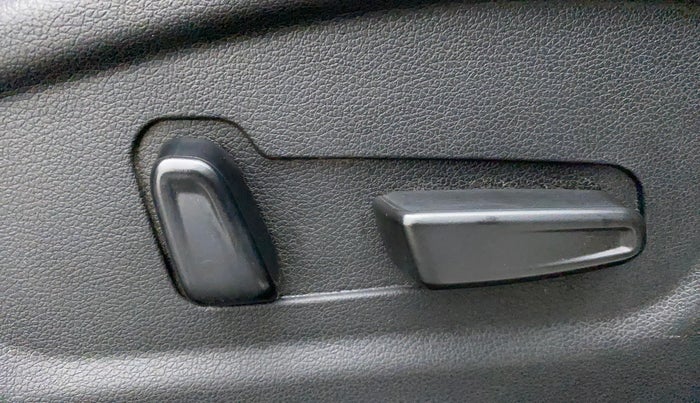 2021 Hyundai Creta SX (O) AT 1.5 DIESEL, Diesel, Automatic, 66,997 km, Electrically Adjustable Driver's Seat