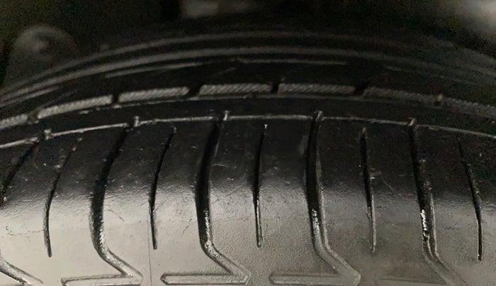 2021 Hyundai Creta SX (O) AT 1.5 DIESEL, Diesel, Automatic, 66,997 km, Right Rear Tyre Tread