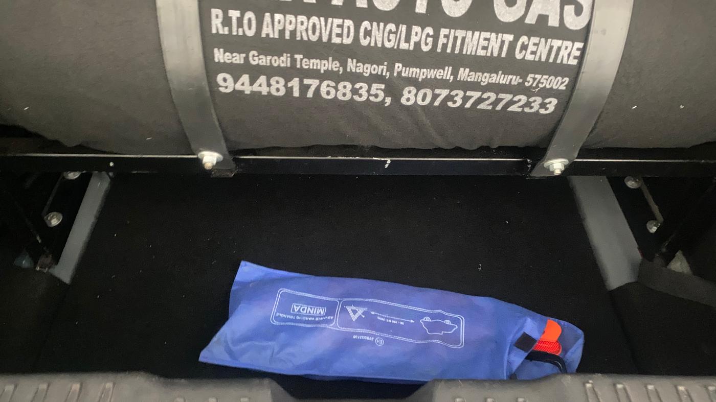 2023 Tata ALTROZ XM PLUS PETROL, CNG, Manual, 28,172 km, Boot Inside