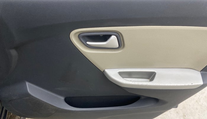 2015 Maruti Alto K10 VXI, Petrol, Manual, 1,27,598 km, Driver Side Door Panels Control