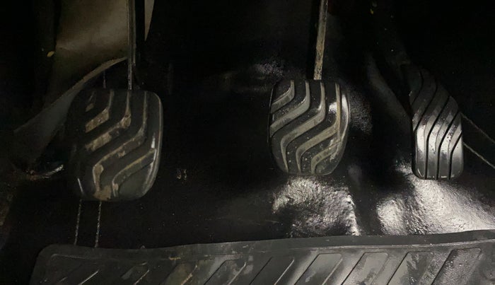 2021 Renault Kwid RXL, Petrol, Manual, 35,342 km, Pedals