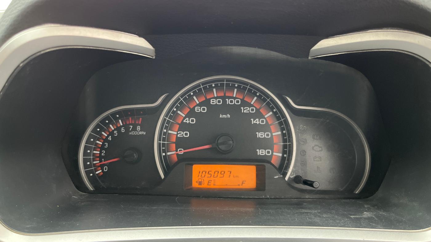 2015 Maruti Alto K10 VXI, Petrol, Manual, 1,05,096 km, Odometer Image