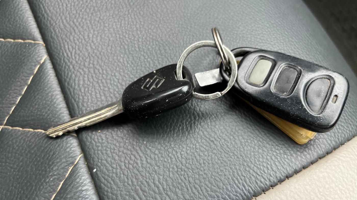 2015 Maruti Alto K10 VXI, Petrol, Manual, 1,05,096 km, Key Close Up