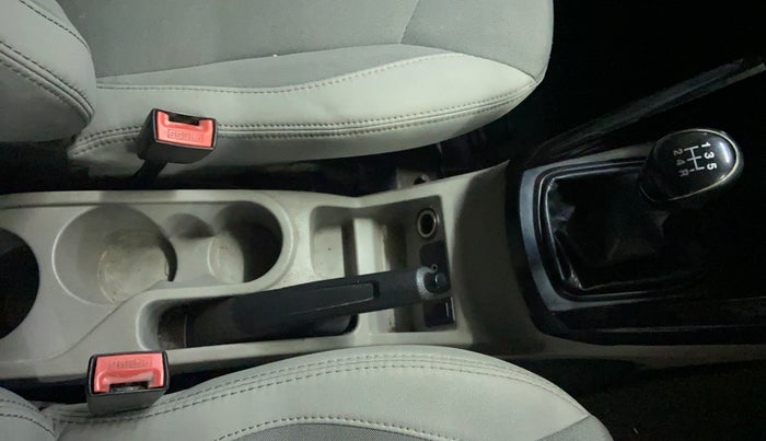 2017 Ford Ecosport TREND 1.5L PETROL, Petrol, Manual, 1,03,324 km, Gear Lever