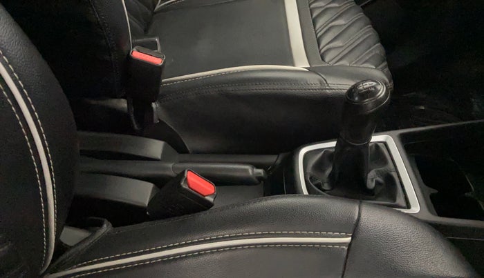 2019 Maruti Swift LXI, Petrol, Manual, 30,488 km, Gear Lever