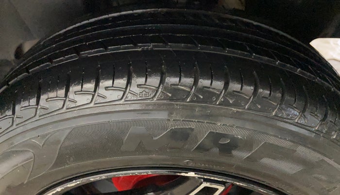 2019 Maruti Swift LXI, Petrol, Manual, 30,488 km, Left Rear Tyre Tread