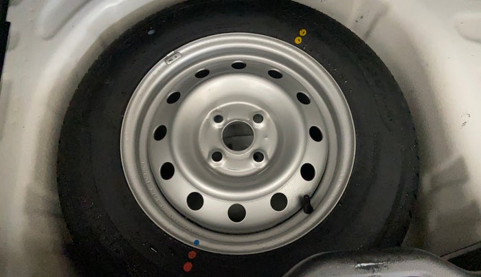 2019 Maruti Swift LXI, Petrol, Manual, 30,488 km, Spare Tyre