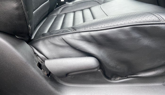 2019 Maruti S Cross DELTA SHVS, Diesel, Manual, 33,746 km, Driver Side Adjustment Panel