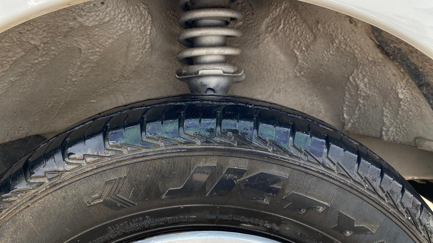 2023 Maruti Eeco 5 STR AC CNG, CNG, Manual, 29,551 km, Right Front Tyre Tread