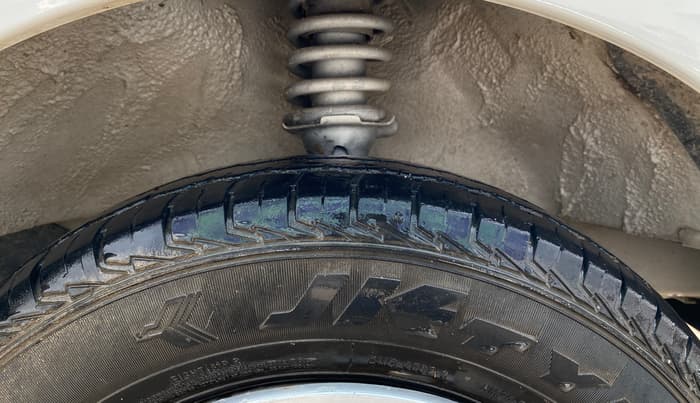 2023 Maruti Eeco 5 STR AC CNG, CNG, Manual, 29,551 km, Right Front Tyre Tread