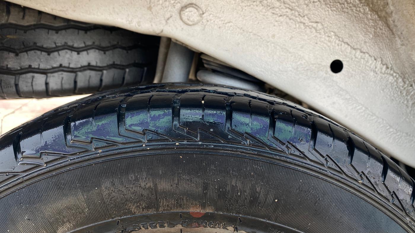 2023 Maruti Eeco 5 STR AC CNG, CNG, Manual, 29,551 km, Right Rear Tyre Tread