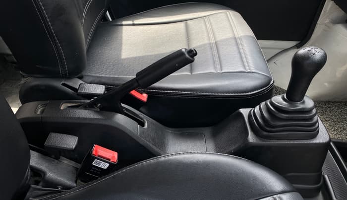 2023 Maruti Eeco 5 STR AC CNG, CNG, Manual, 29,551 km, Gear Lever