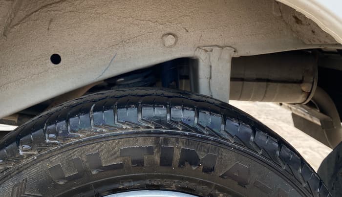 2023 Maruti Eeco 5 STR AC CNG, CNG, Manual, 29,551 km, Left Rear Tyre Tread