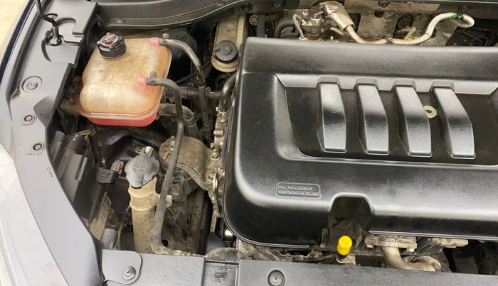 2022 Mahindra XUV700 AX 5 D MT 7 STR, Diesel, Manual, 49,147 km, Engine View - Right