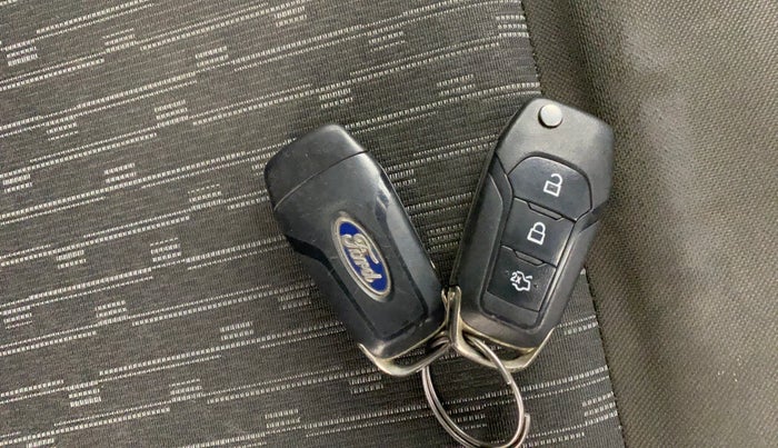 2016 Ford New Figo TREND 1.2 PETROL, Petrol, Manual, 1,30,729 km, Key Close Up