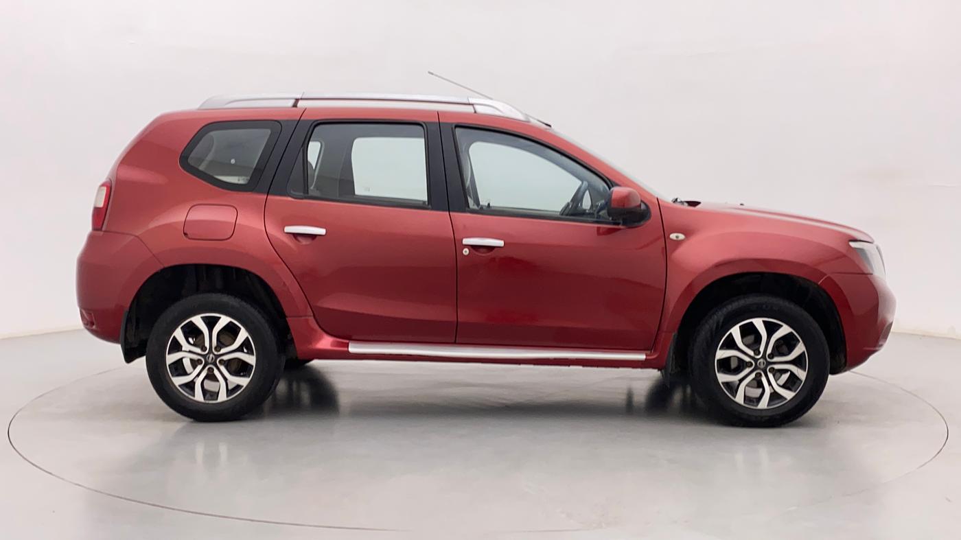 2014 Nissan Terrano XV D THP PREMIUM 110 PS, Diesel, Manual, 1,08,497 km, Right Side View