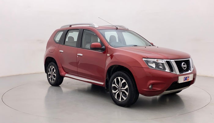 2014 Nissan Terrano XV D THP PREMIUM 110 PS, Diesel, Manual, 1,08,497 km, Right Front Diagonal