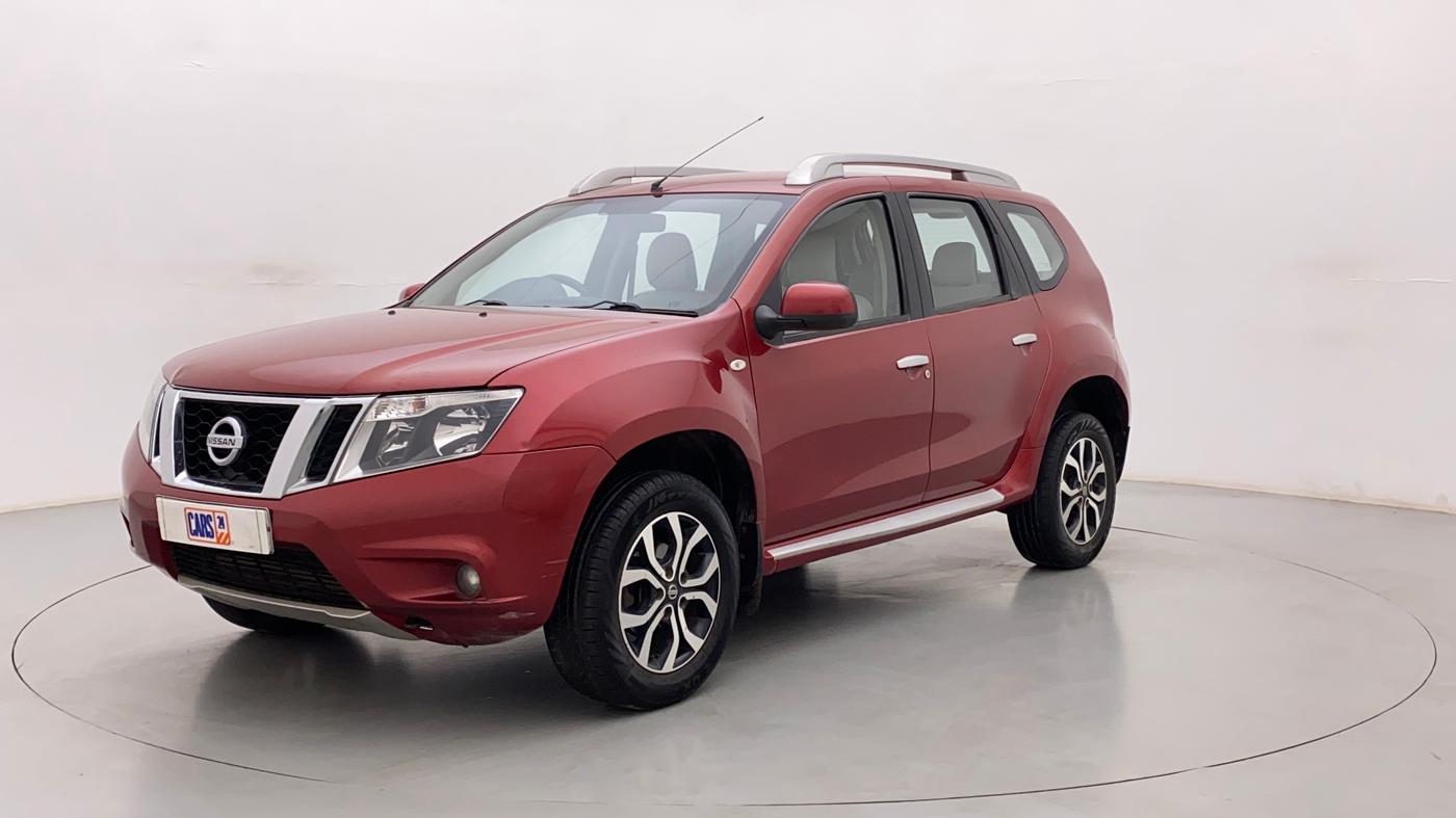 2014 Nissan Terrano XV D THP PREMIUM 110 PS, Diesel, Manual, 1,08,497 km, Left Front Diagonal